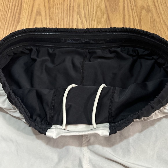 Ten Thousand Fight Shorts Mens Medium Beige 7 in Inseam Athletic Lined Stretch - Picture 6 of 10